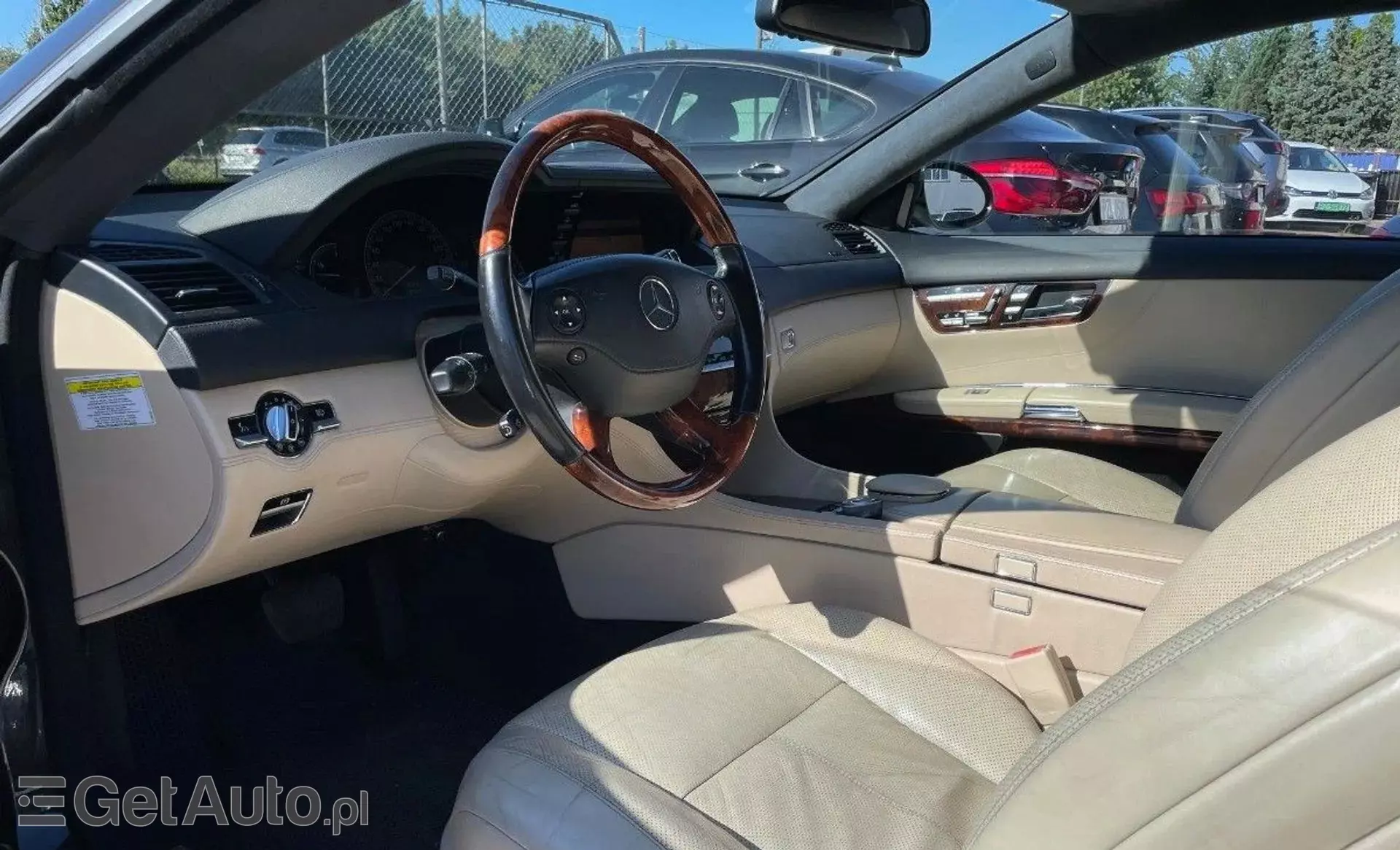 MERCEDES-BENZ CL CL 550 V8 (382 KM) 4MATIC 7G-TRONIC