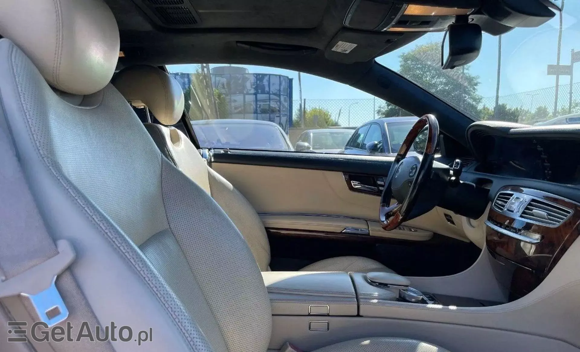 MERCEDES-BENZ CL CL 550 V8 (382 KM) 4MATIC 7G-TRONIC