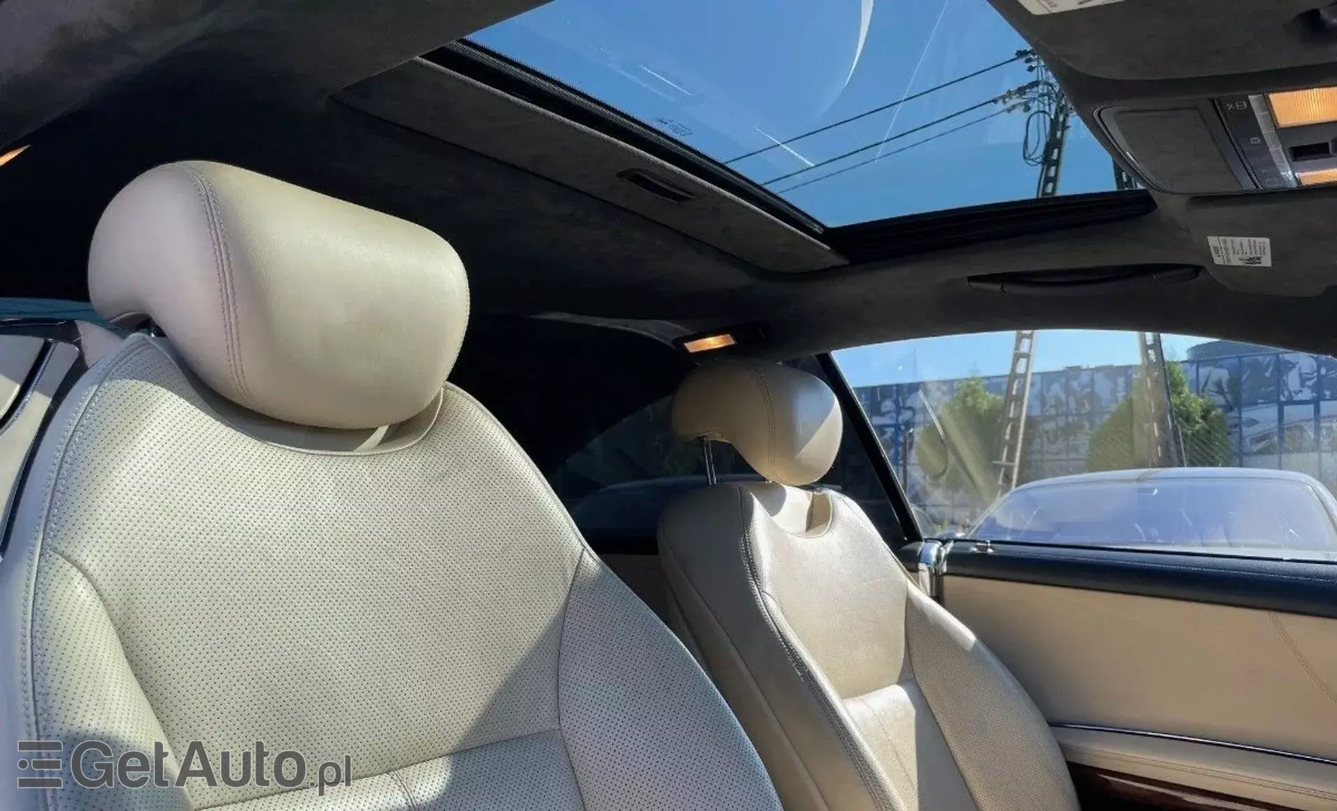 MERCEDES-BENZ CL CL 550 V8 (382 KM) 4MATIC 7G-TRONIC