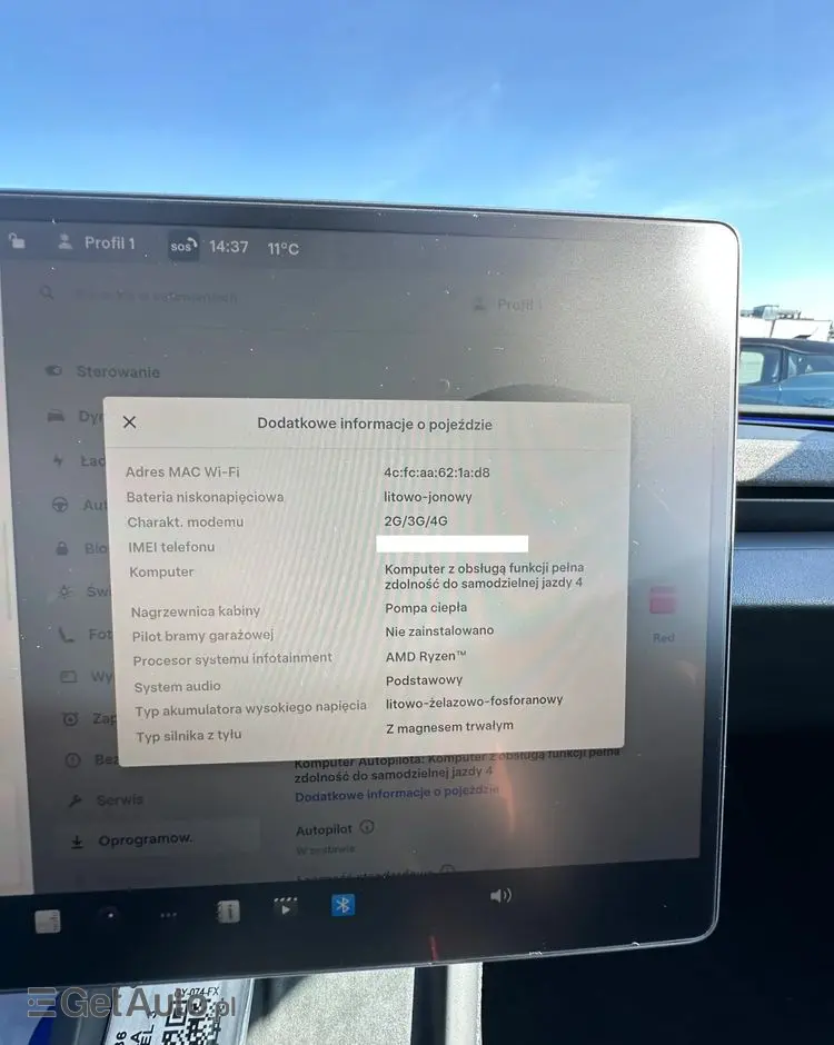 TESLA Model 3 