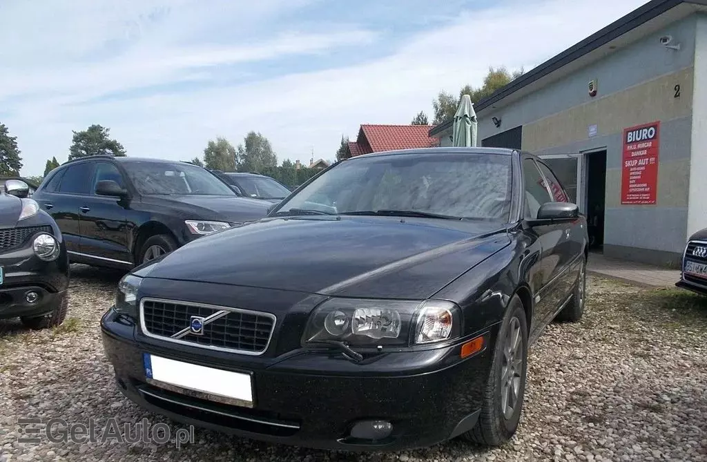 VOLVO S80 