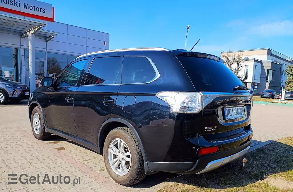 MITSUBISHI Outlander 2.0 Intense 4WD CVT