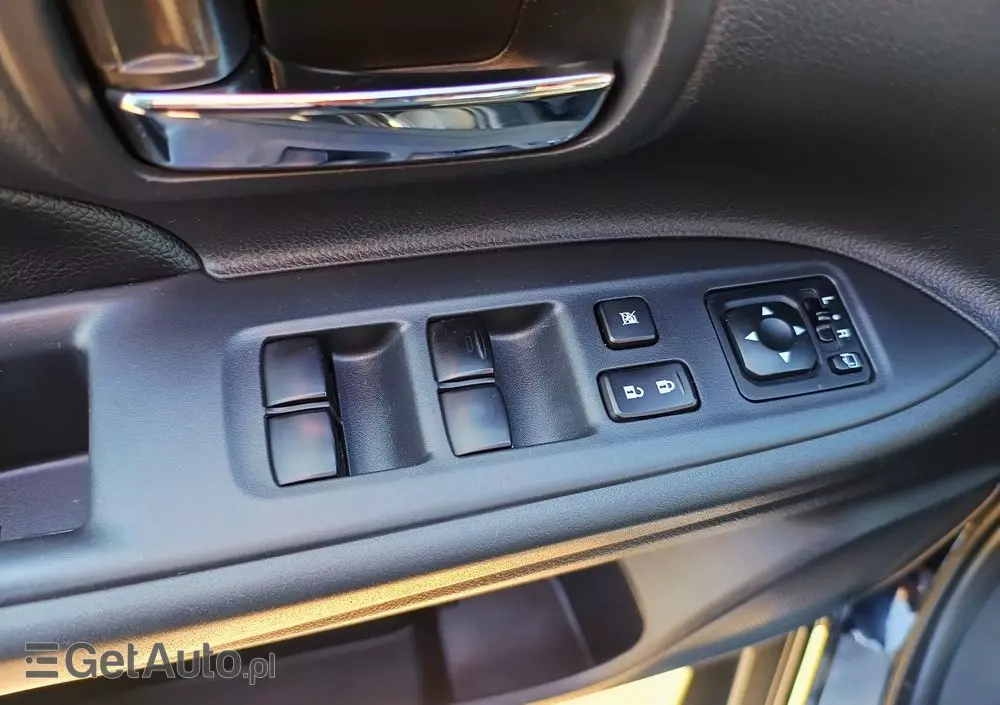 MITSUBISHI Outlander 2.0 Intense 4WD CVT