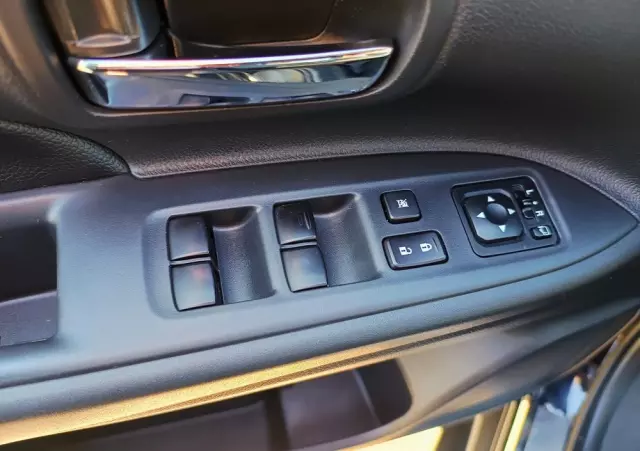 MITSUBISHI Outlander 2.0 Intense 4WD CVT