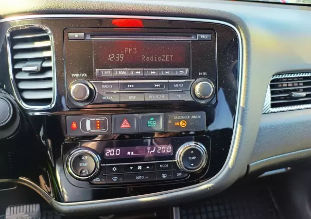 MITSUBISHI Outlander 2.0 Intense 4WD CVT