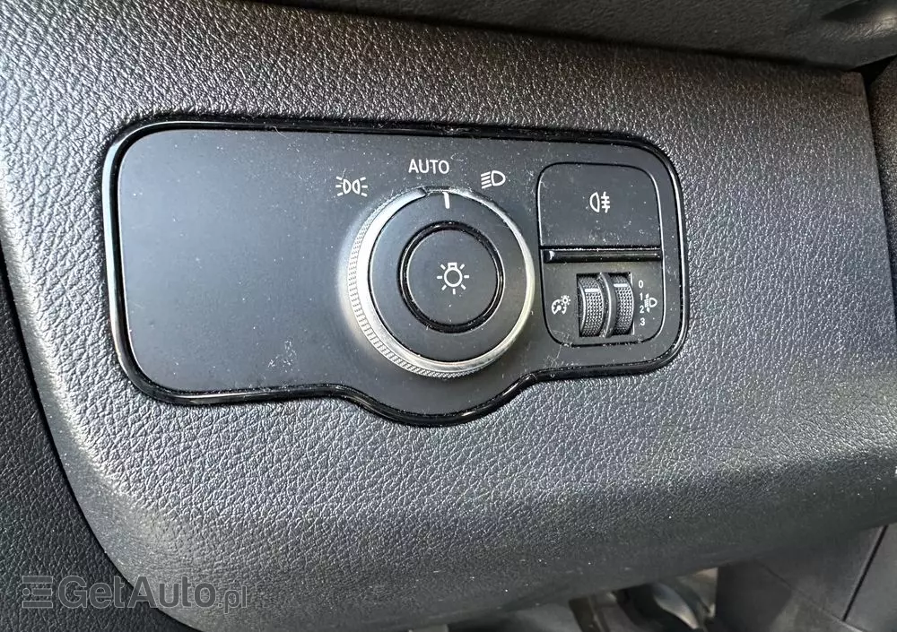 MERCEDES-BENZ Sprinter 317 CDI /Maxi/Navi/Klima/Kamera/hak/bdb stan 