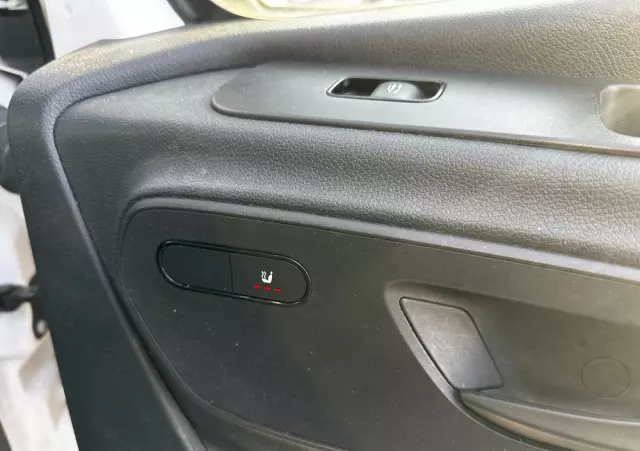 MERCEDES-BENZ Sprinter 317 CDI /Maxi/Navi/Klima/Kamera/hak/bdb stan 