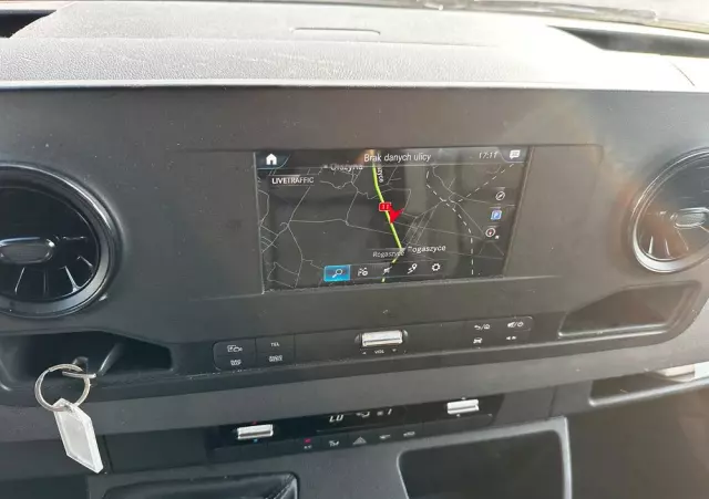 MERCEDES-BENZ Sprinter 317 CDI /Maxi/Navi/Klima/Kamera/hak/bdb stan 