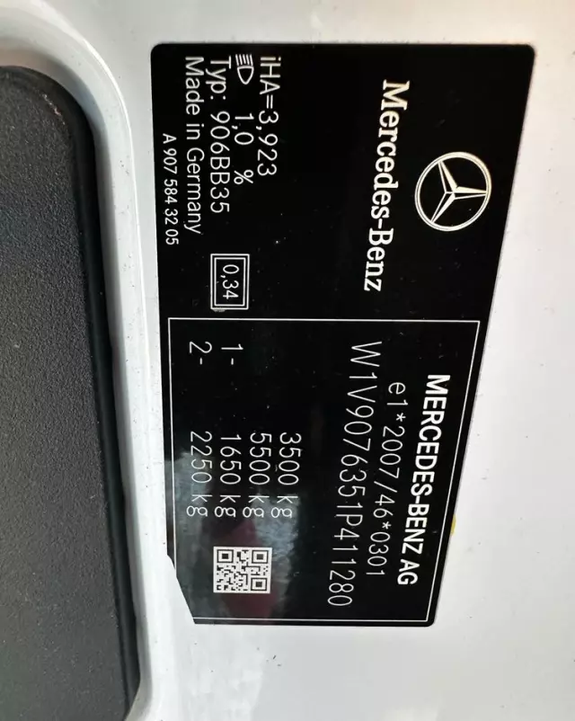 MERCEDES-BENZ Sprinter 317 CDI /Maxi/Navi/Klima/Kamera/hak/bdb stan 