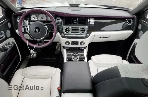 ROLLS-ROYCE Ghost 