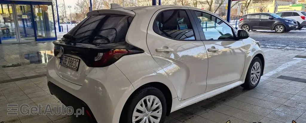 TOYOTA Yaris 
