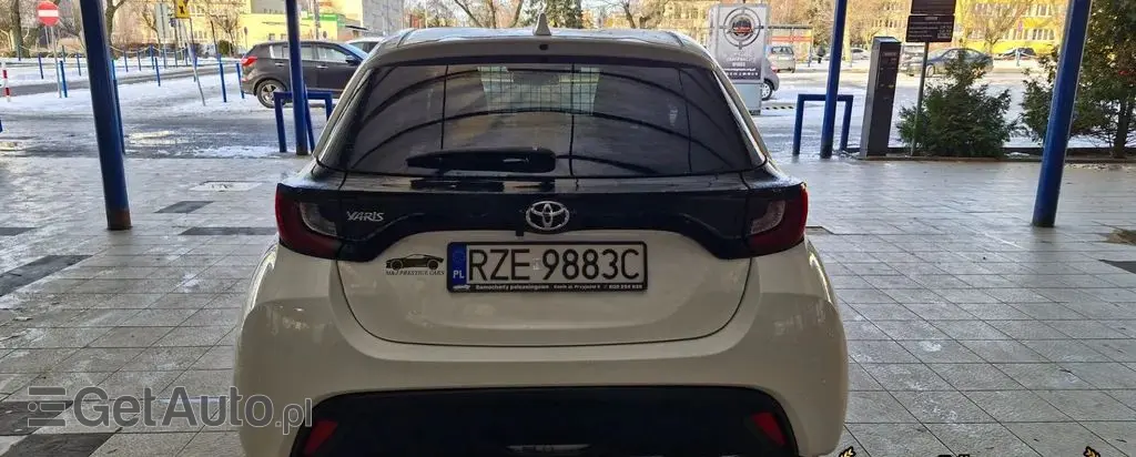 TOYOTA Yaris 