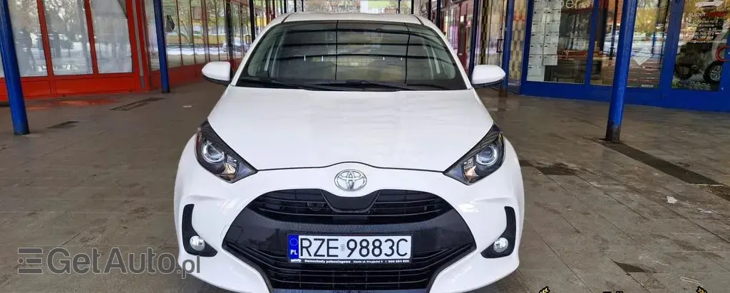 TOYOTA Yaris 
