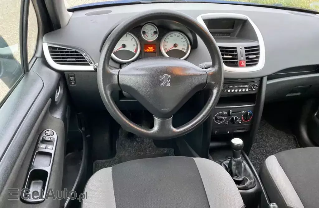 PEUGEOT 207 