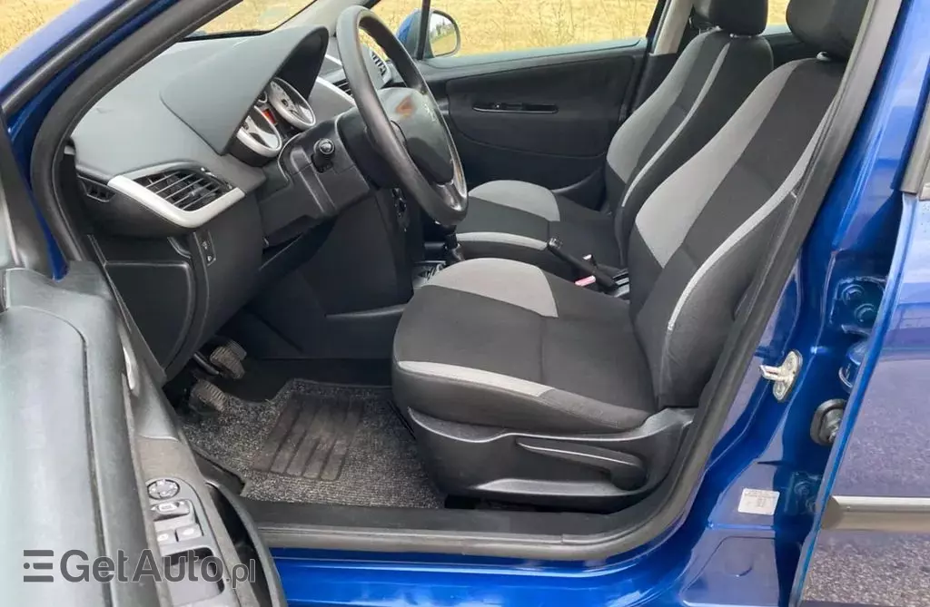 PEUGEOT 207 