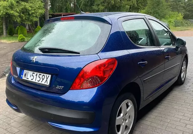 PEUGEOT 207 