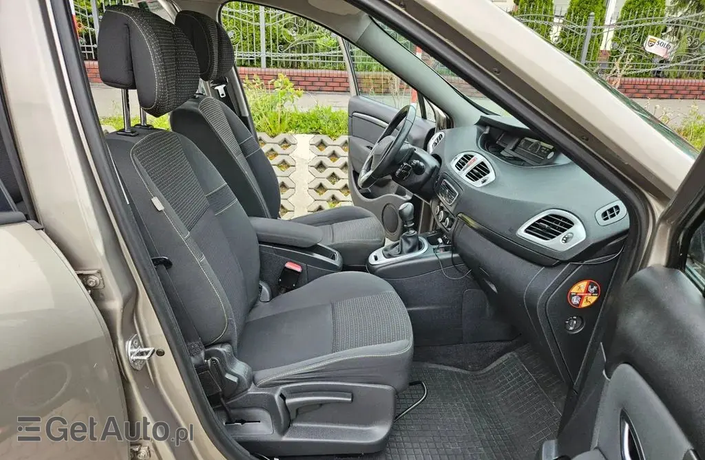 RENAULT Grand Scenic 