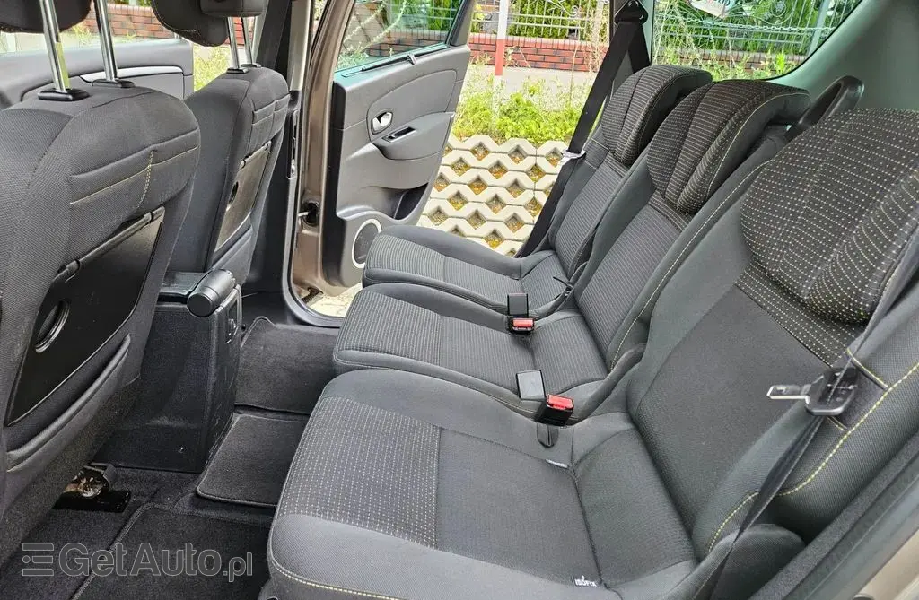 RENAULT Grand Scenic 