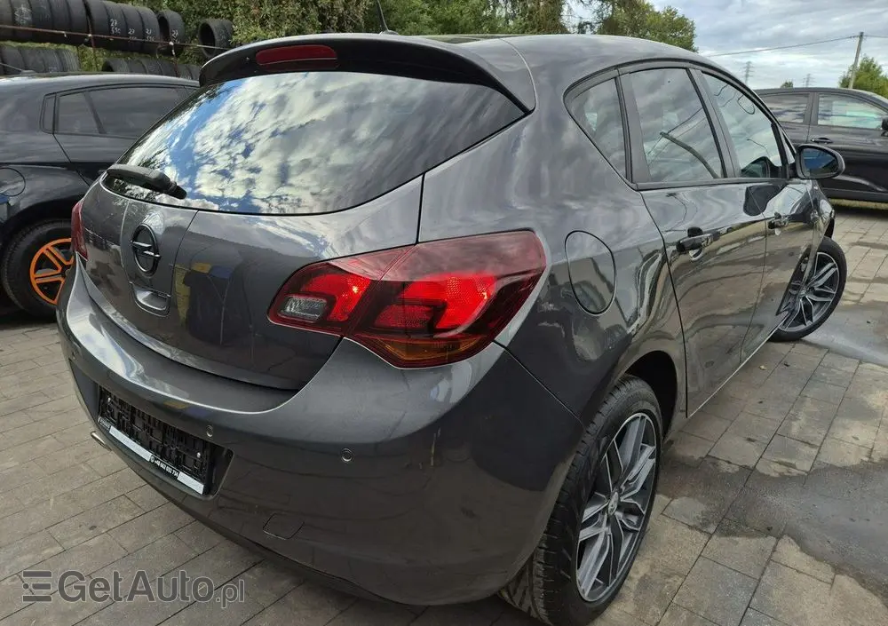 OPEL Astra 1.4 Turbo 150 Jahre