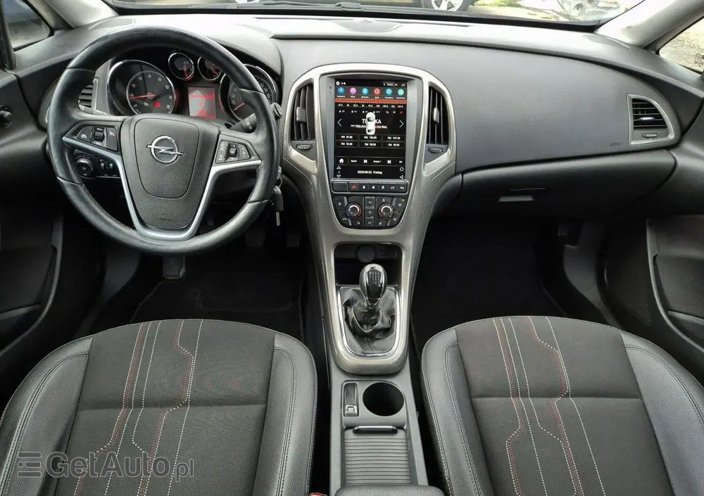 OPEL Astra 1.4 Turbo 150 Jahre