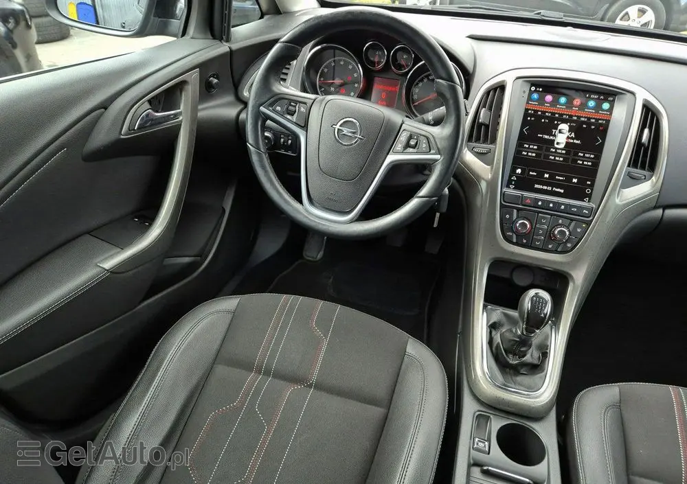 OPEL Astra 1.4 Turbo 150 Jahre