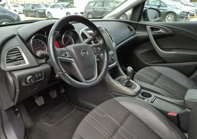 OPEL Astra 1.4 Turbo 150 Jahre