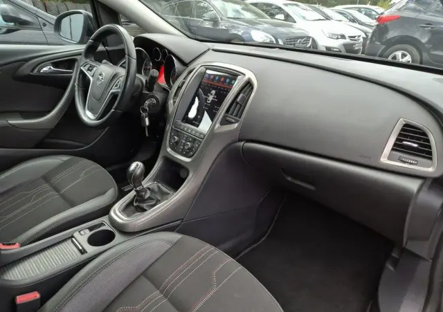 OPEL Astra 1.4 Turbo 150 Jahre