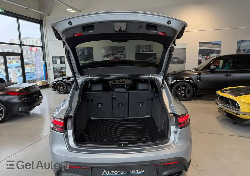 PORSCHE Macan PDK