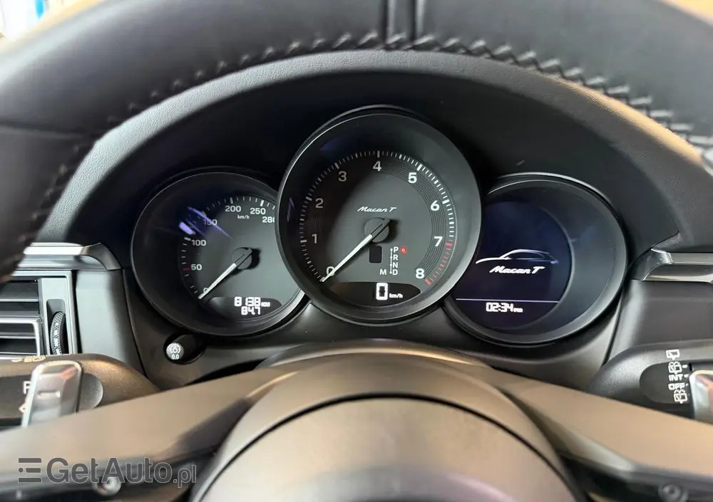 PORSCHE Macan PDK
