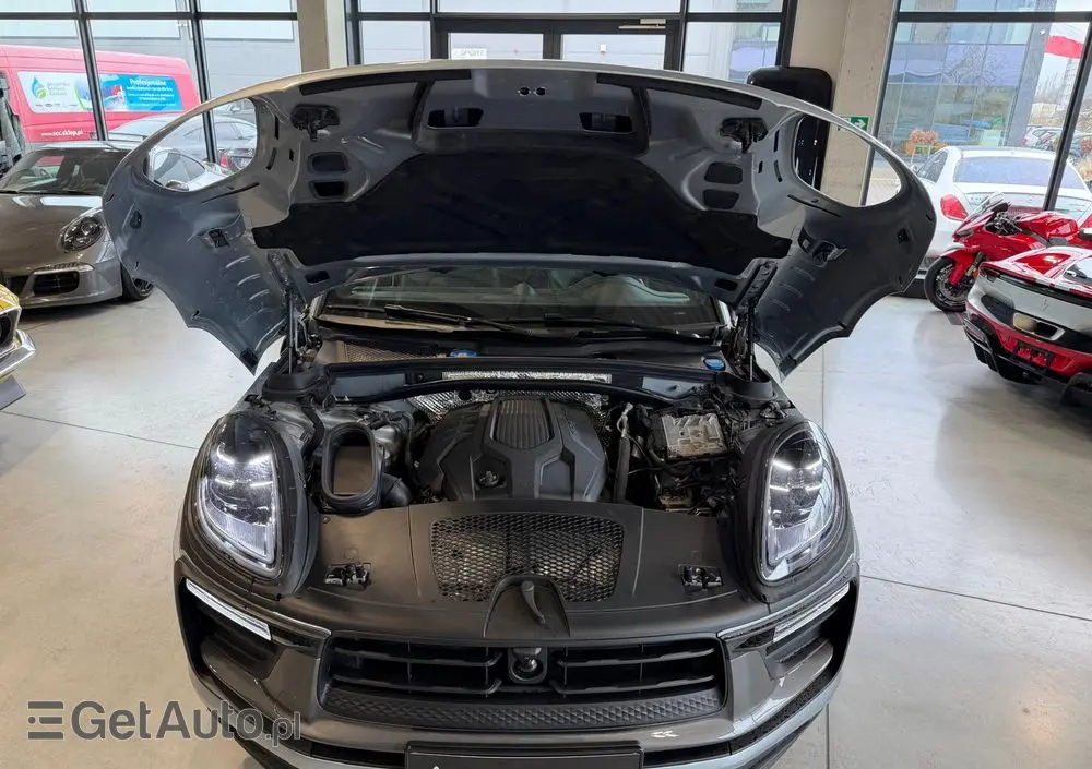 PORSCHE Macan PDK