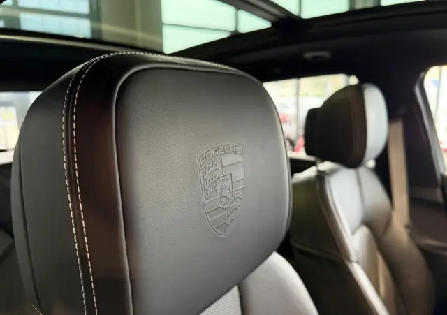 PORSCHE Macan PDK