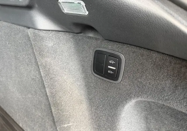 PORSCHE Macan PDK