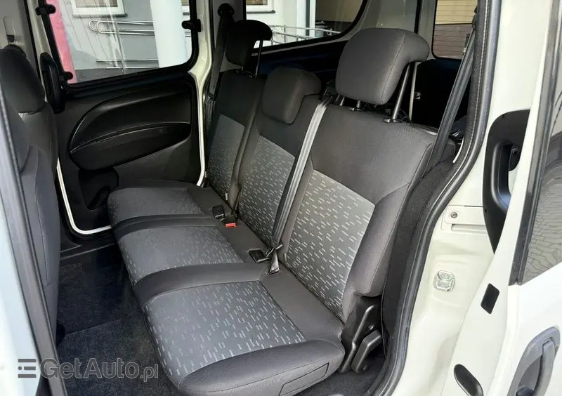OPEL Combo 2.0 CDTI L2H1 Selection