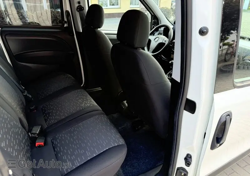 OPEL Combo 2.0 CDTI L2H1 Selection