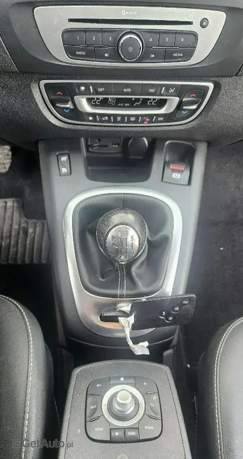 RENAULT Scenic 
