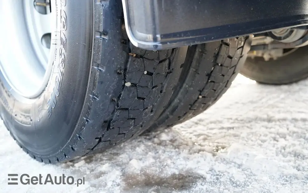 VOLVO FL 280 / 4X2 / SKRZYNIOWY 7,3 M / HDS  HYVA / PILOT / WIDŁY DO PALET  / ROTATOR / EURO 6 