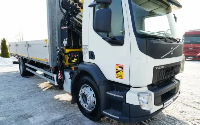 VOLVO FL 280 / 4X2 / SKRZYNIOWY 7,3 M / HDS  HYVA / PILOT / WIDŁY DO PALET  / ROTATOR / EURO 6 