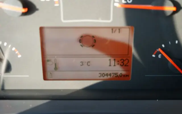 VOLVO FL 280 / 4X2 / SKRZYNIOWY 7,3 M / HDS  HYVA / PILOT / WIDŁY DO PALET  / ROTATOR / EURO 6 