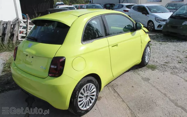 FIAT 500e 