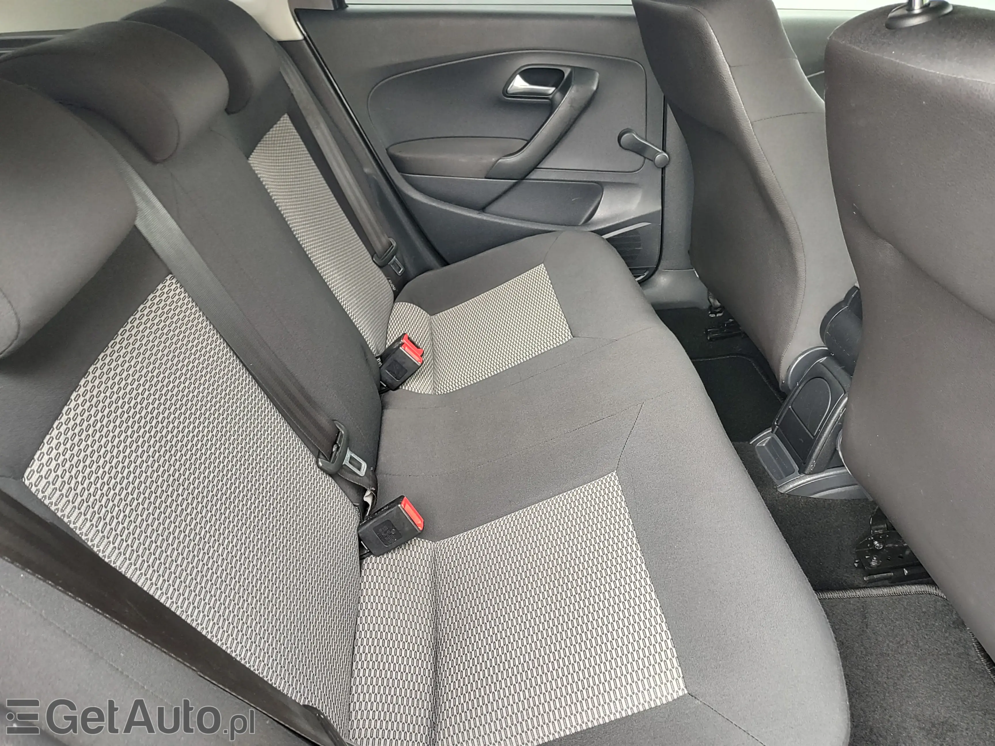 VOLKSWAGEN Polo Comfortline