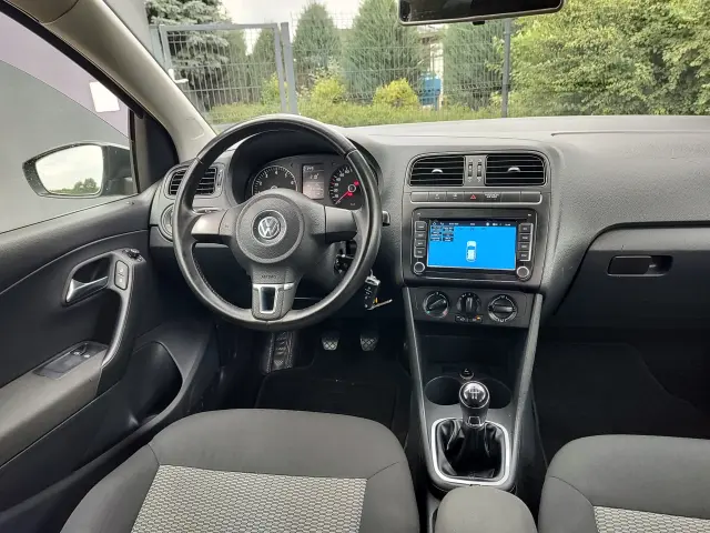VOLKSWAGEN Polo Comfortline
