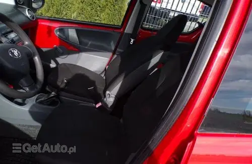 TOYOTA Aygo 