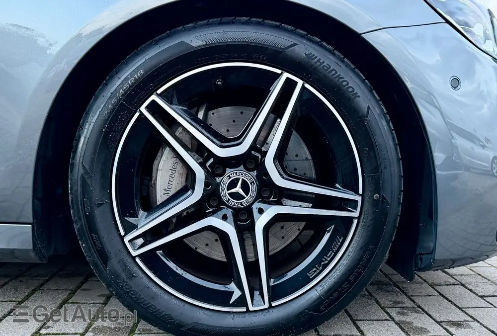 MERCEDES-BENZ Klasa E 200 AMG