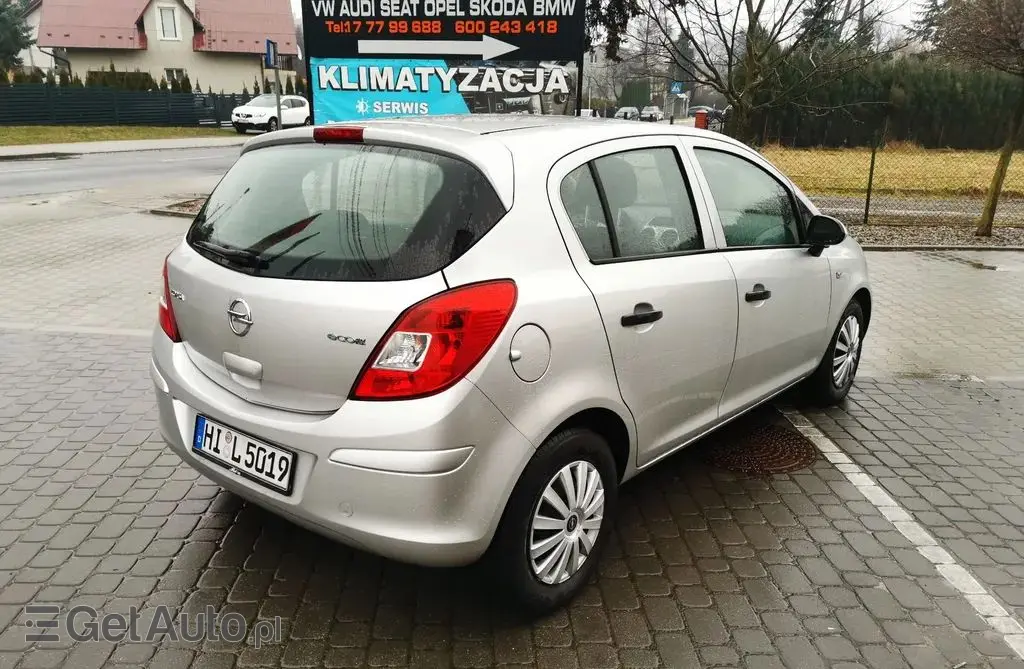 OPEL Corsa 