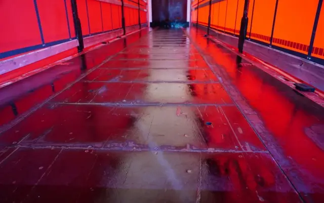 WIELTON FIRANKA STANDARD / MULDA DO STALI - 9 M / OŚ PODNOSZONA / SAF / 