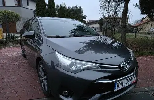TOYOTA Avensis 