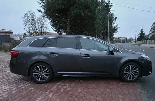 TOYOTA Avensis 
