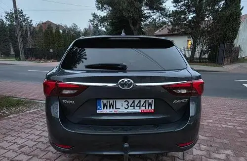TOYOTA Avensis 