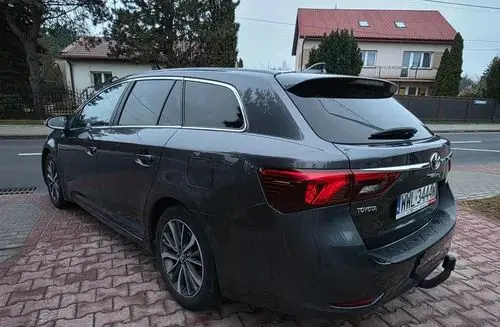 TOYOTA Avensis 