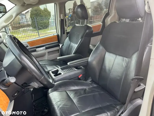 CHRYSLER Grand Voyager 2.8 CRD Automatik Limited